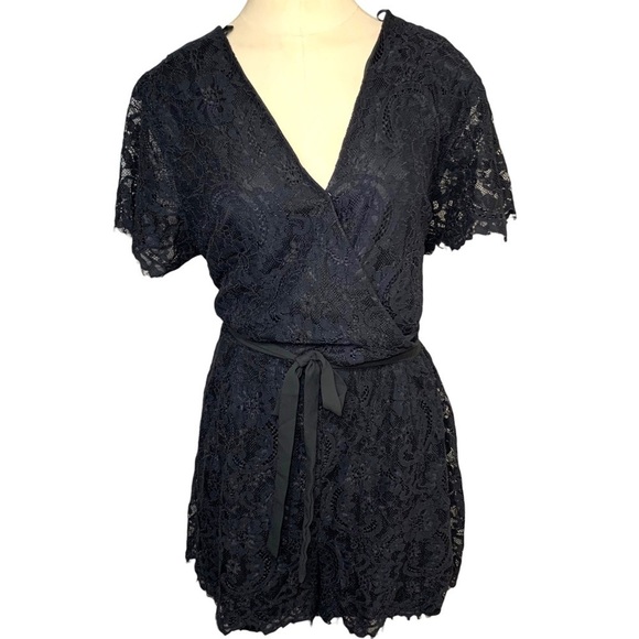 Maurices Black Lace Romper Shorts V Neck Rap Short Sleeves Frayed Hem Sz XL - Picture 2 of 16